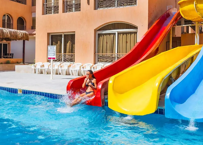 Hotel La Rosa Boho Aqua Park